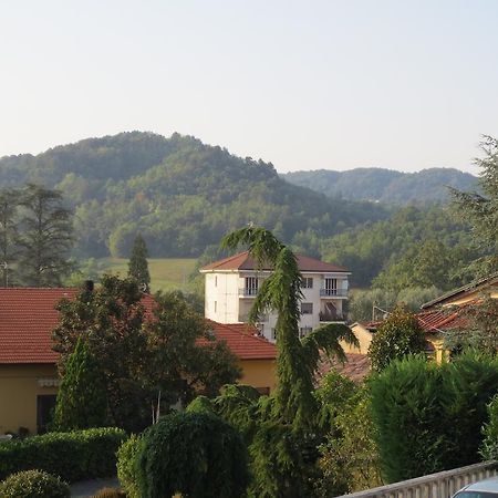 Casa Giordano Mombello Monferrato Bagian luar foto